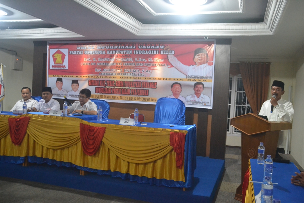 Ketua DPC Partai Gerindra Inhil-Riau, Baharuddin saat memberikan amaran